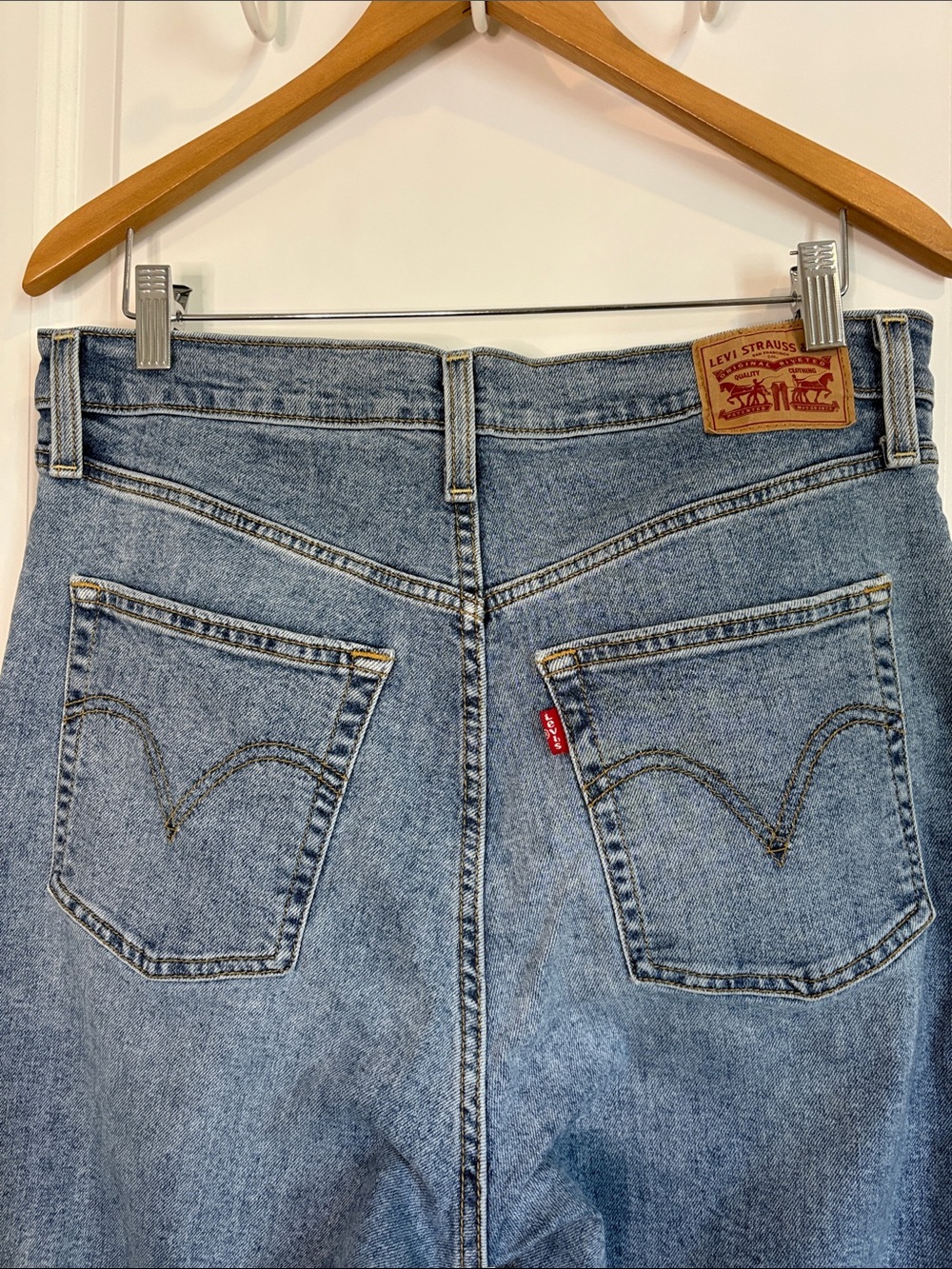 Levi’s Ribcage Straight Jeans Size 32 - Picture 10 of 14